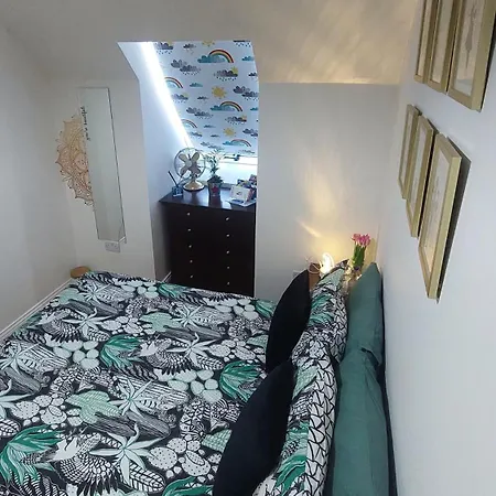 Private Double Bedroom In Front Of The Port - *