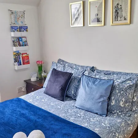 Private Double Bedroom In Front Of The Port -