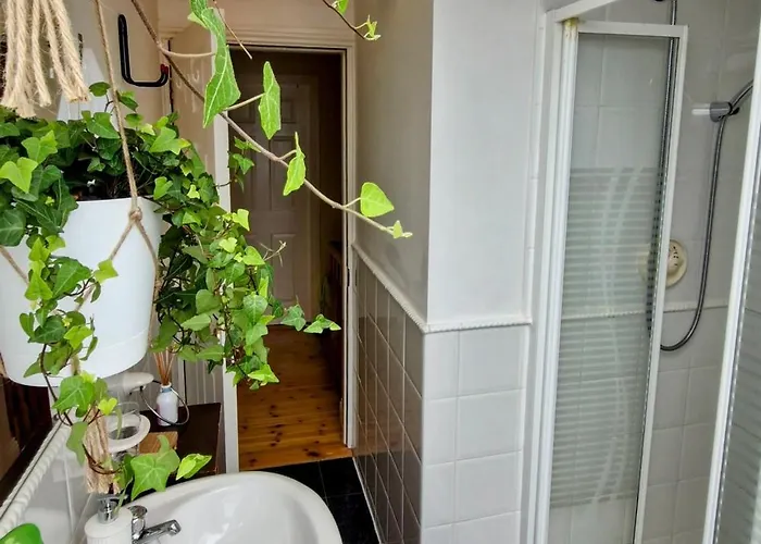 Private Double Bedroom In Front Of The Port - Rum i privatbostad *